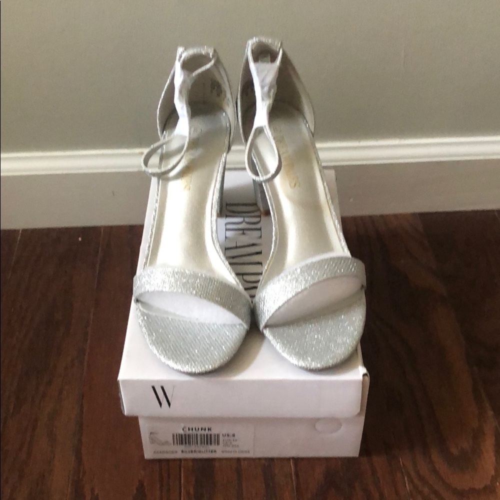 Dream Pairs, Chunk  Silver Women's Heels size 8 NWT